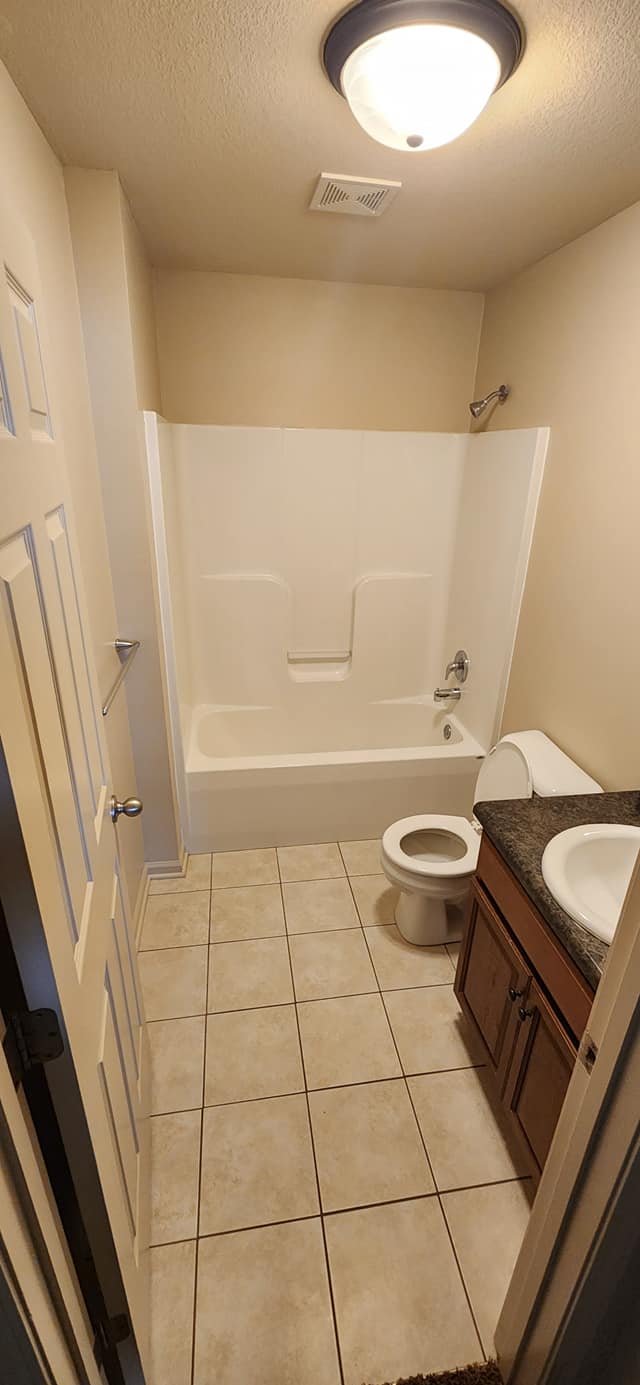 413 Water st Clinton Mo 21.jpg